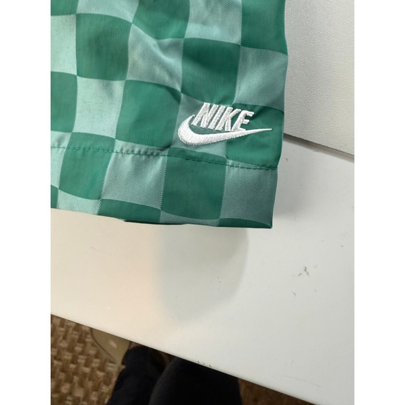 Nike Mens Standard Fit Above Knee Length Checkerboard Shorts Size Medium NEW - Picture 3 of 7